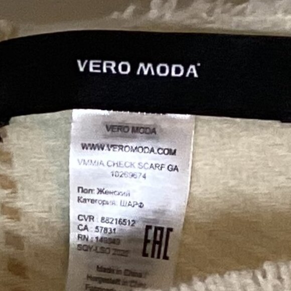 NWT Vero Moda Women's Long Plaid Blanket Scarf Wrap Shawl Fringe Winter Warm - Picture 5 of 5